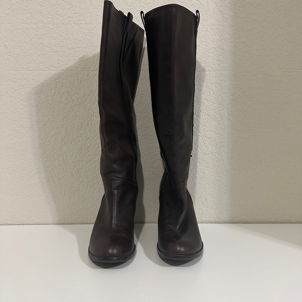 Women's Tall Brown Leather Boots